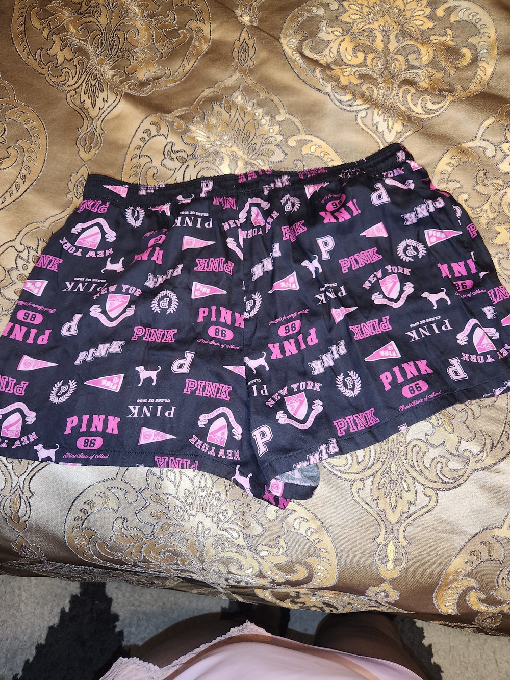 PINK Victoria's Secret Black & Pink Logo Lounge Shorts